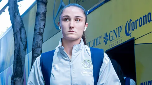 La futbolista aprovechó para comunicarse con la afición azulcrema