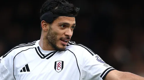 Raúl Jiménez podría continuar en las filas del Fulham
