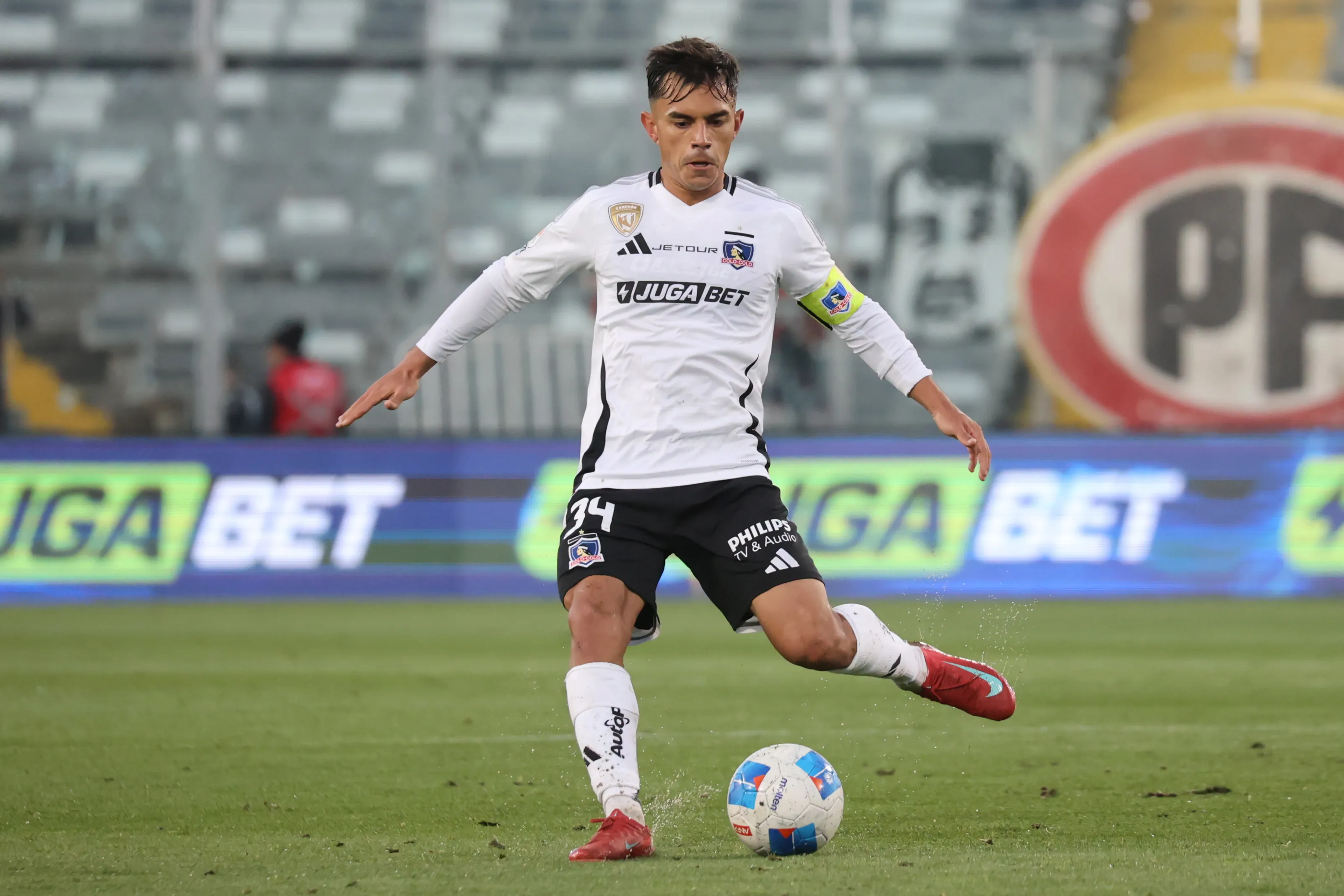 Vicente Pizarro es uno de los exportables en Colo Colo.