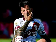 Otro partido para el olvido: Driussi estuvo flojo ante Vélez y sufrió la reprobación de los hinchas