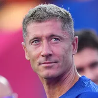 Milan prepara contrato de dois anos para convencer Lewandowski a deixar o Barcelona