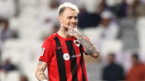 Róger Guedes marca pelo Al-Rayyan. (Foto: Francois Nel/Getty Images)