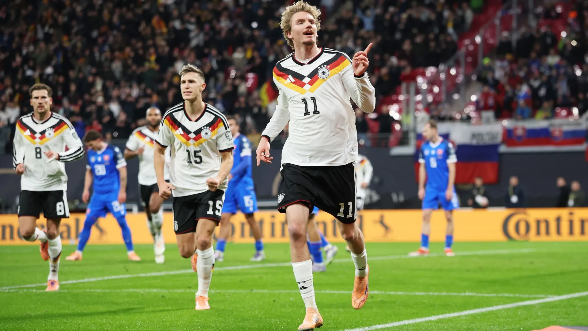 Jogadores da seleção alemã durante partida pelas eliminatórias da Copa do Mundo. Foto: Alex Grimm/Getty Images