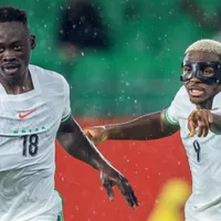 La selección a la que se enfrentaron Maradona y Messi se quedó afuera del Mundial 2026 y su DT acusó al rival de usar ‘magia negra’