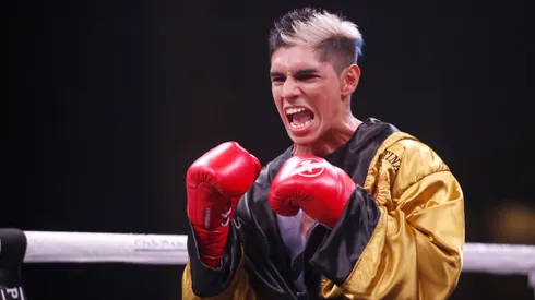 El argentino buscará unificar cinturones en la división de peso súper mosca.