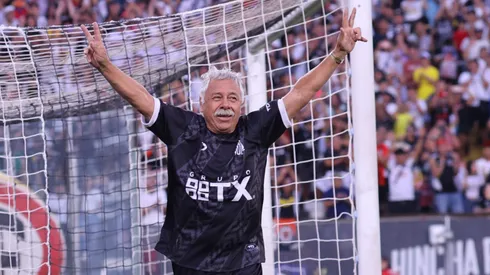 Carlos Caszely sin filtro.
