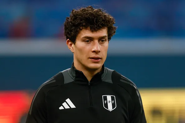 Fabio Gruber jugando en el Perú vs. Chile. (Foto: Getty Images)