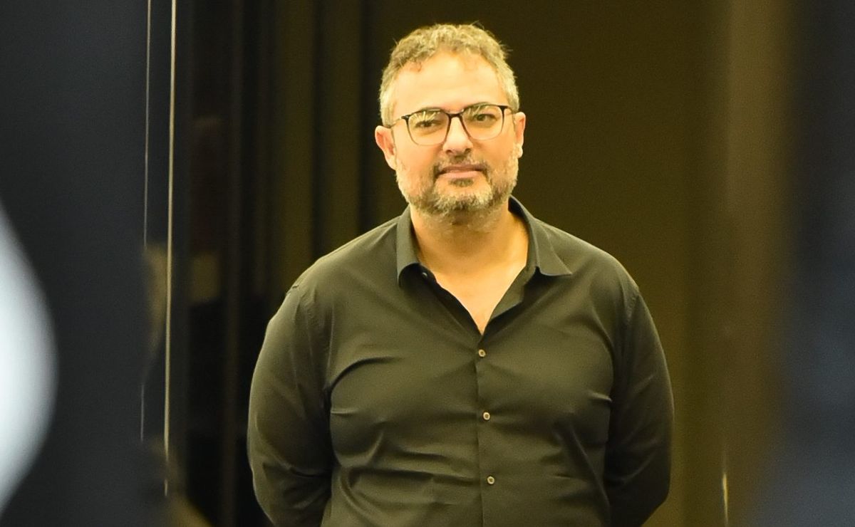 Alexandre Mattos prepara contratação no Santos e aguarda 2 jogos pela compra obrigatória de Zé Ivaldo