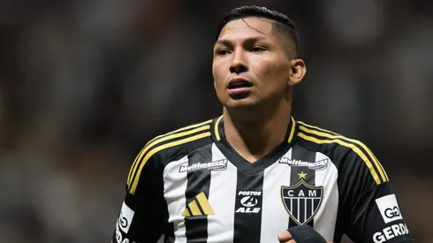 Atacante deu a sua opinião – Foto: Gilson Lobo/AGIF.