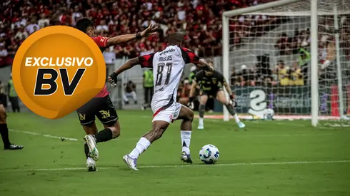 [DOUGLAS jogador do Flamengo durante partida contra o Sport no estádio Arena Pernambuco pelo campeonato Brasileiro A 2025. Foto: Paulo Sérgio Souza Xavier/AGIF