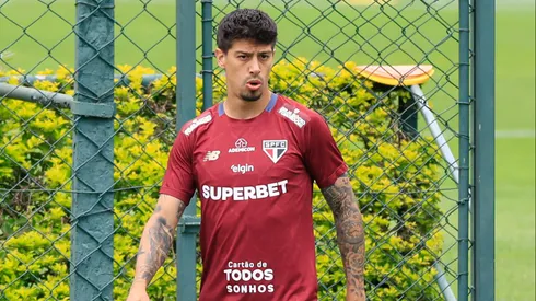 SP – SAO PAULO – 14/11/2025 – TREINO DO SAO PAULO – Rigoni jogador do Sao Paulo durante treino no Centro de Treinamento CT Barra Funda. Foto: Marcello Zambrana/AGIF