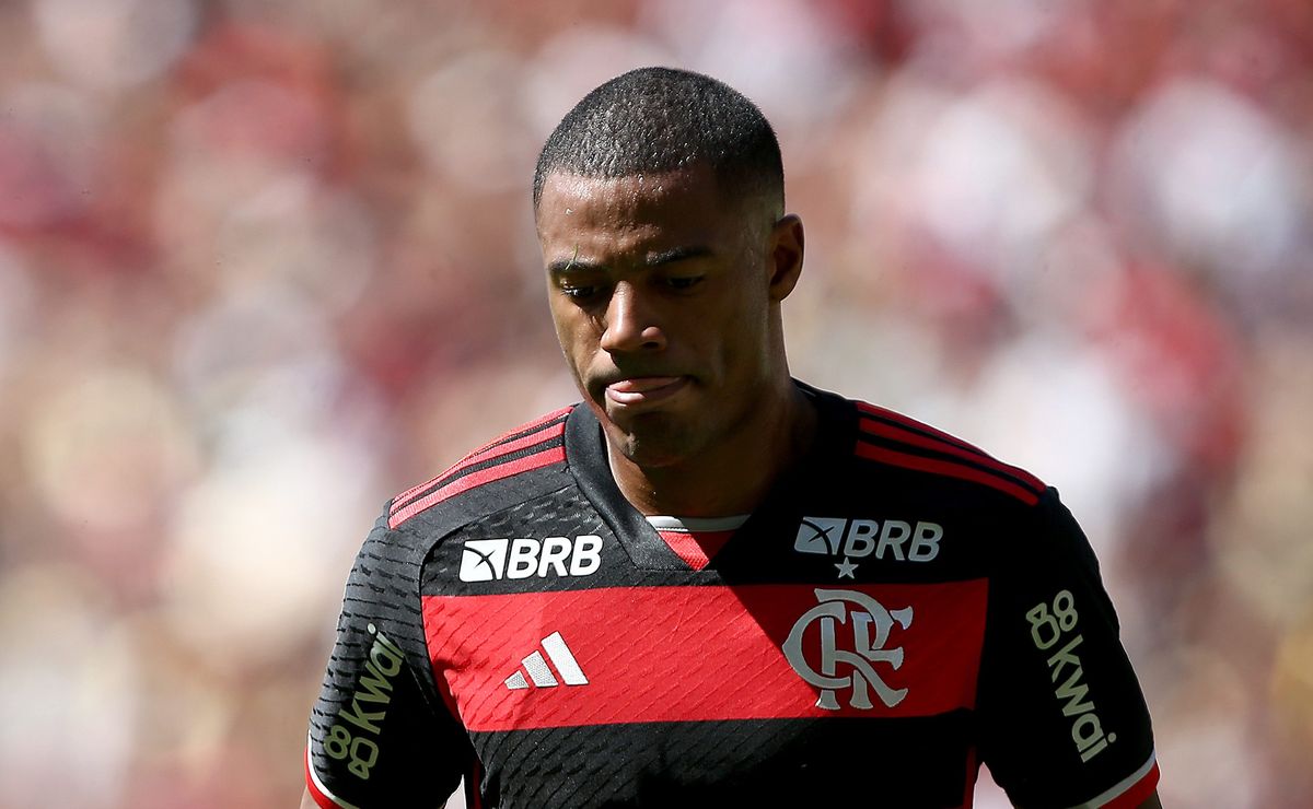 Flamengo aguarda interessados em De La Cruz e River Plate surge como possibilidade