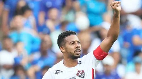 Willian Oliveira renació en Vitória y se hizo cargo del mediocampo