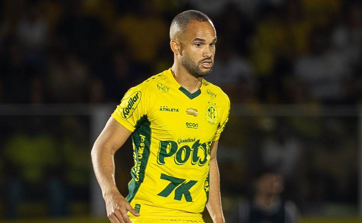 João Victor considera o confronto com o Santos o mais desafiador da temporada do Mirassol: “Difícil”