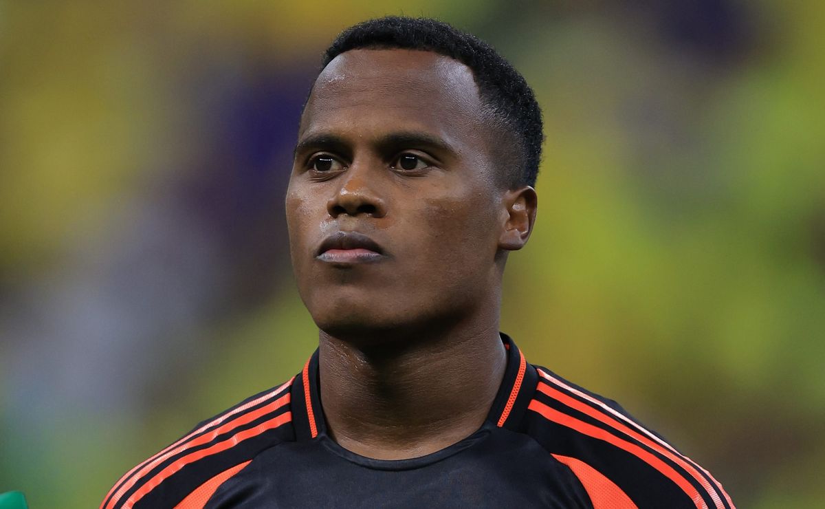 Flamengo tem atualização com problema para contratação de Jhon Arias e Galatasaray entra forte por negócio