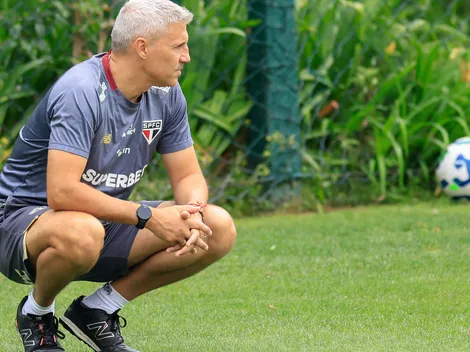 Crespo tem 11 desfalques e vai improvisar contra o Corinthians