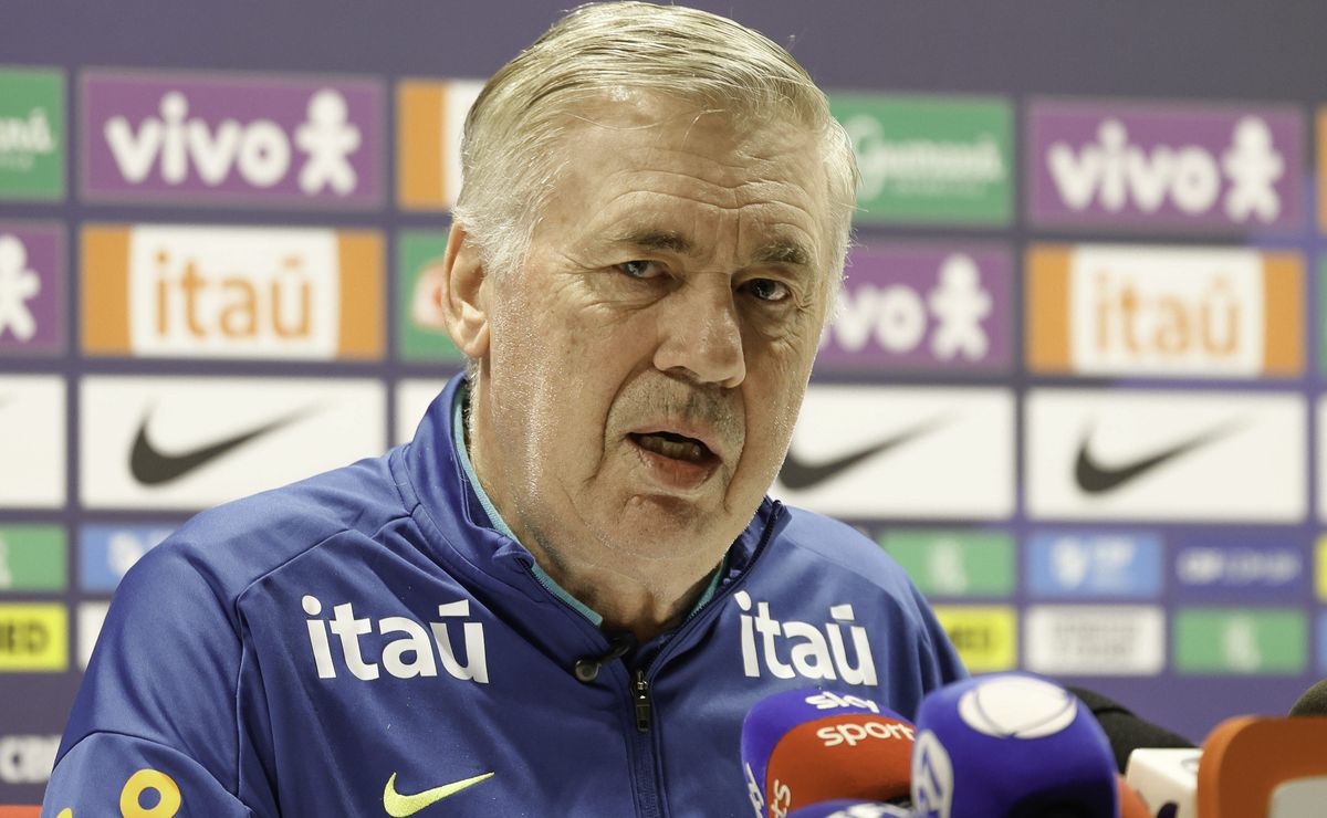 Ancelotti atrapalha planos do Palmeiras e coloca Vitor Roque em risco contra o Vitória