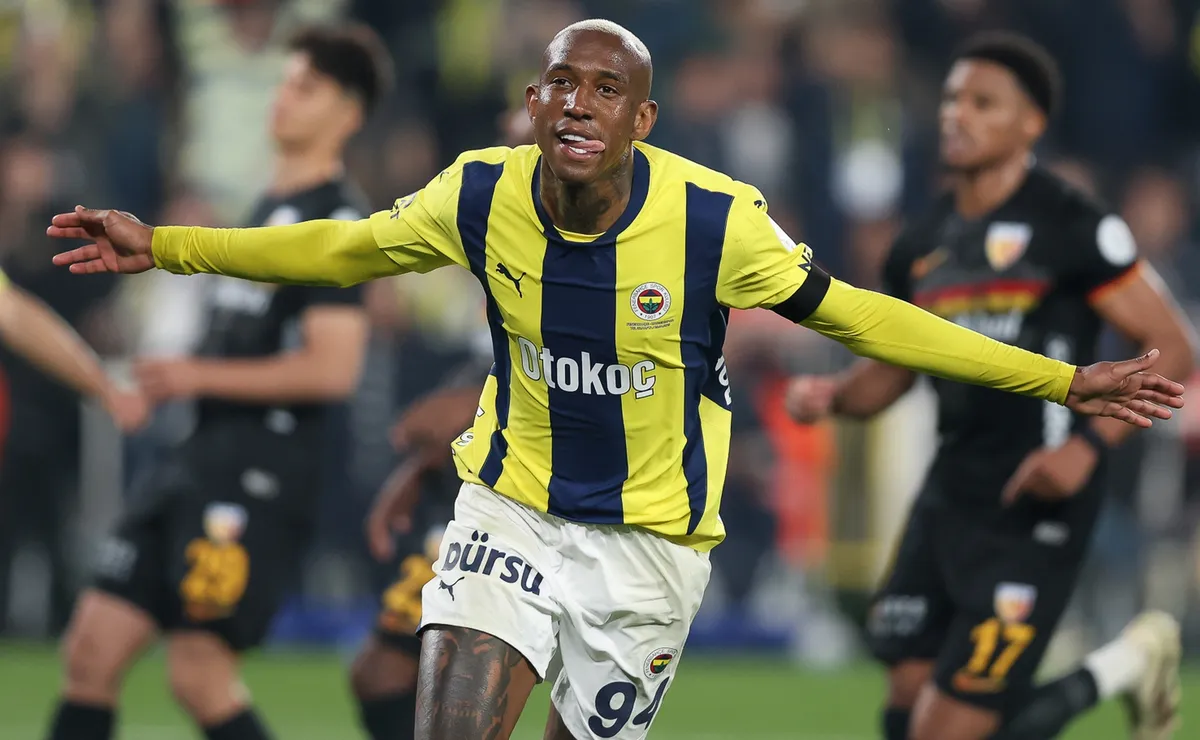 Melou? Corinthians sonda Anderson Talisca, mas meia freia volta ao Brasil e valores assustam