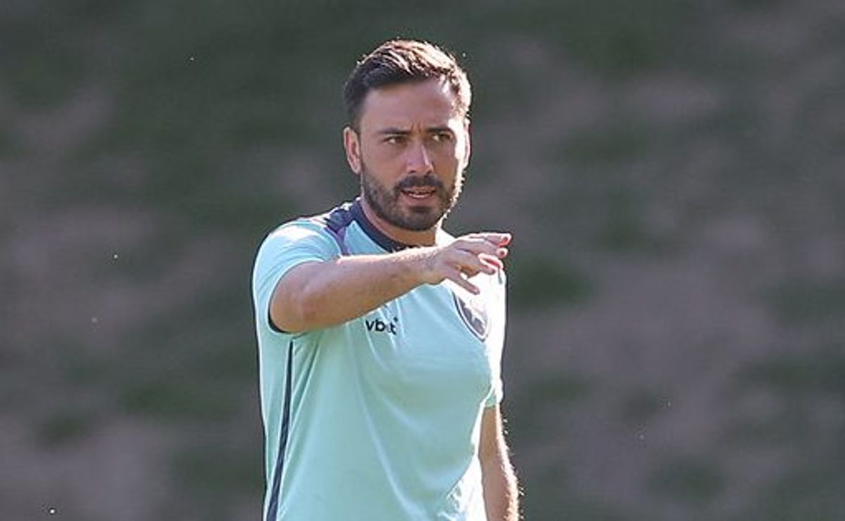 Davide Ancelotti tem ‘dor de cabeça’ no Botafogo e enfrenta o Sport com desfalques