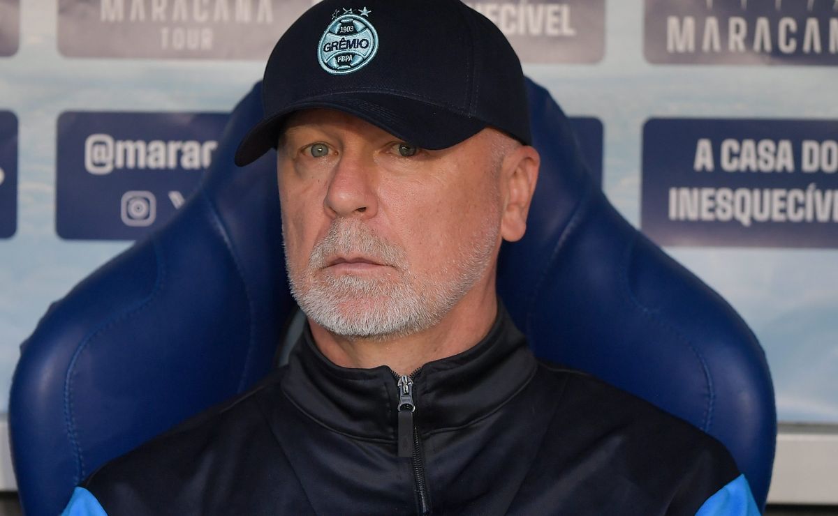 Fim do trabalho de Mano Menezes no Grêmio só deve acontecer em caso de catástrofe com rebaixamento