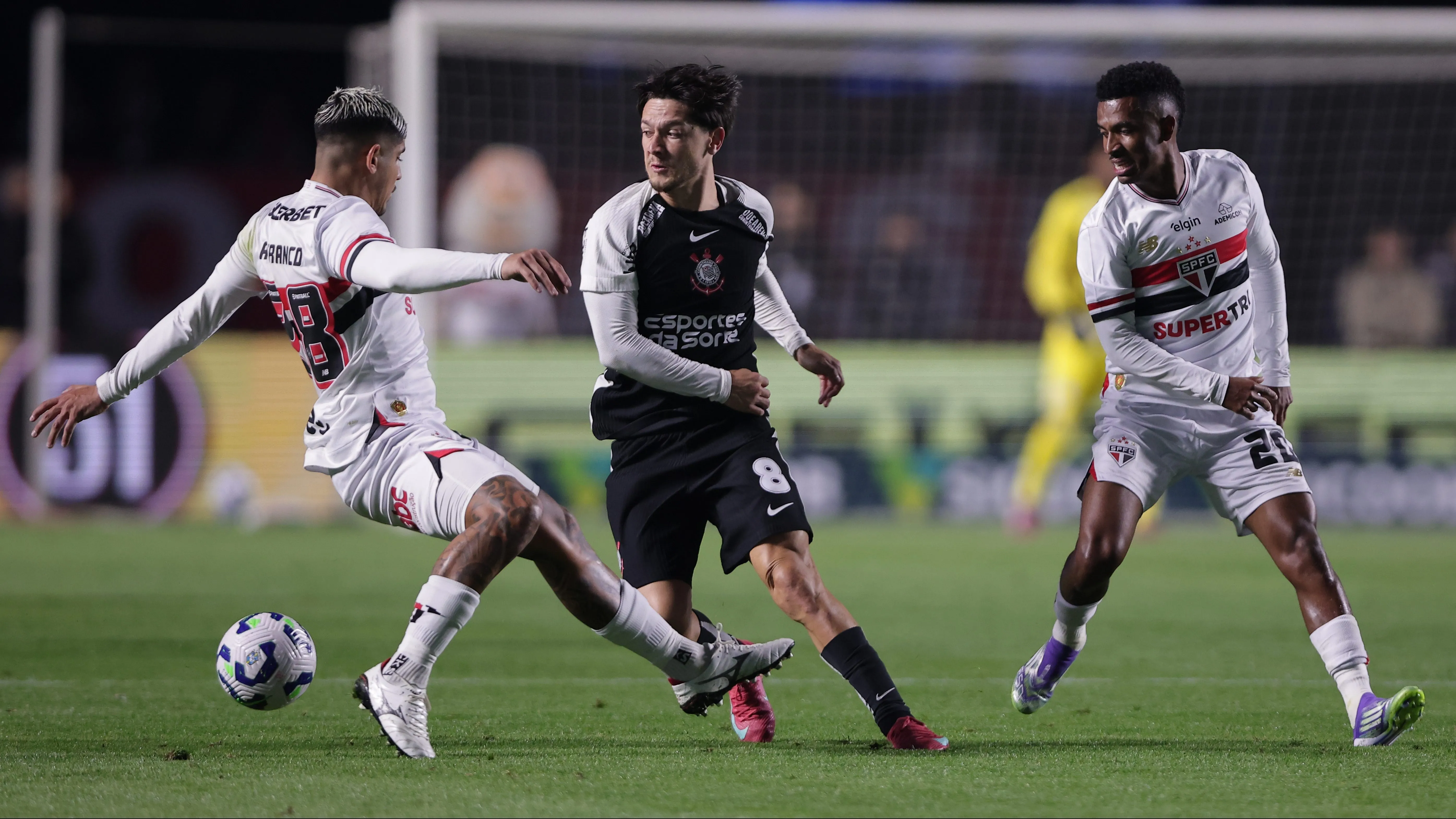 São Paulo x Corinthians no Morumbis. Foto: Ettore Chiereguini/AGIF