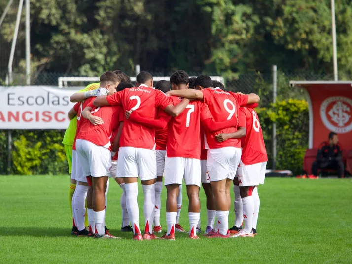 Internacional planeja colocar atletas da base no início do Gauchão