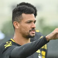 Zé Ivaldo bate meta no Santos e será comprado junto ao Cruzeiro