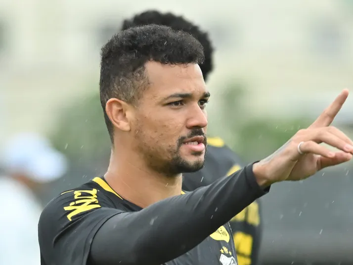 Zé Ivaldo bate meta no Santos e será comprado junto ao Cruzeiro