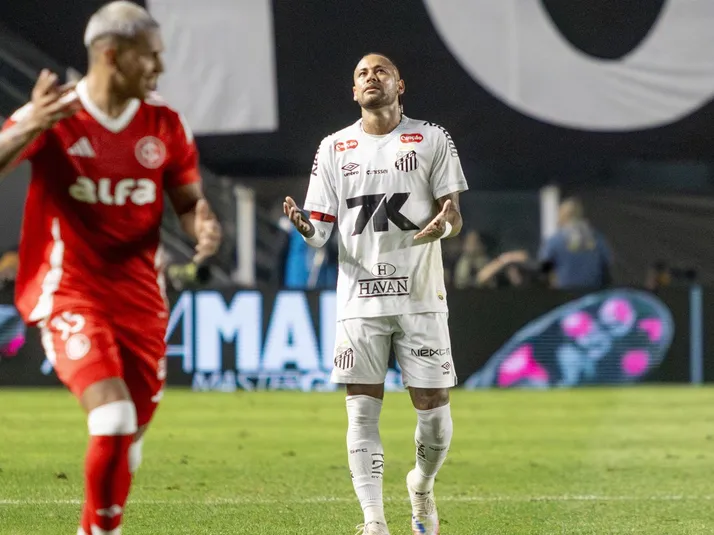 Neymar pode ficar fora do confronto Internacional x Santos