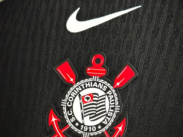 Após polêmica, Corinthians tem contrato com a Nike detalhado
