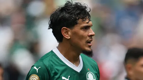 Gustavo Gómez pelo Palmeiras em partida do Mundial. (Photo by Francois Nel/Getty Images)