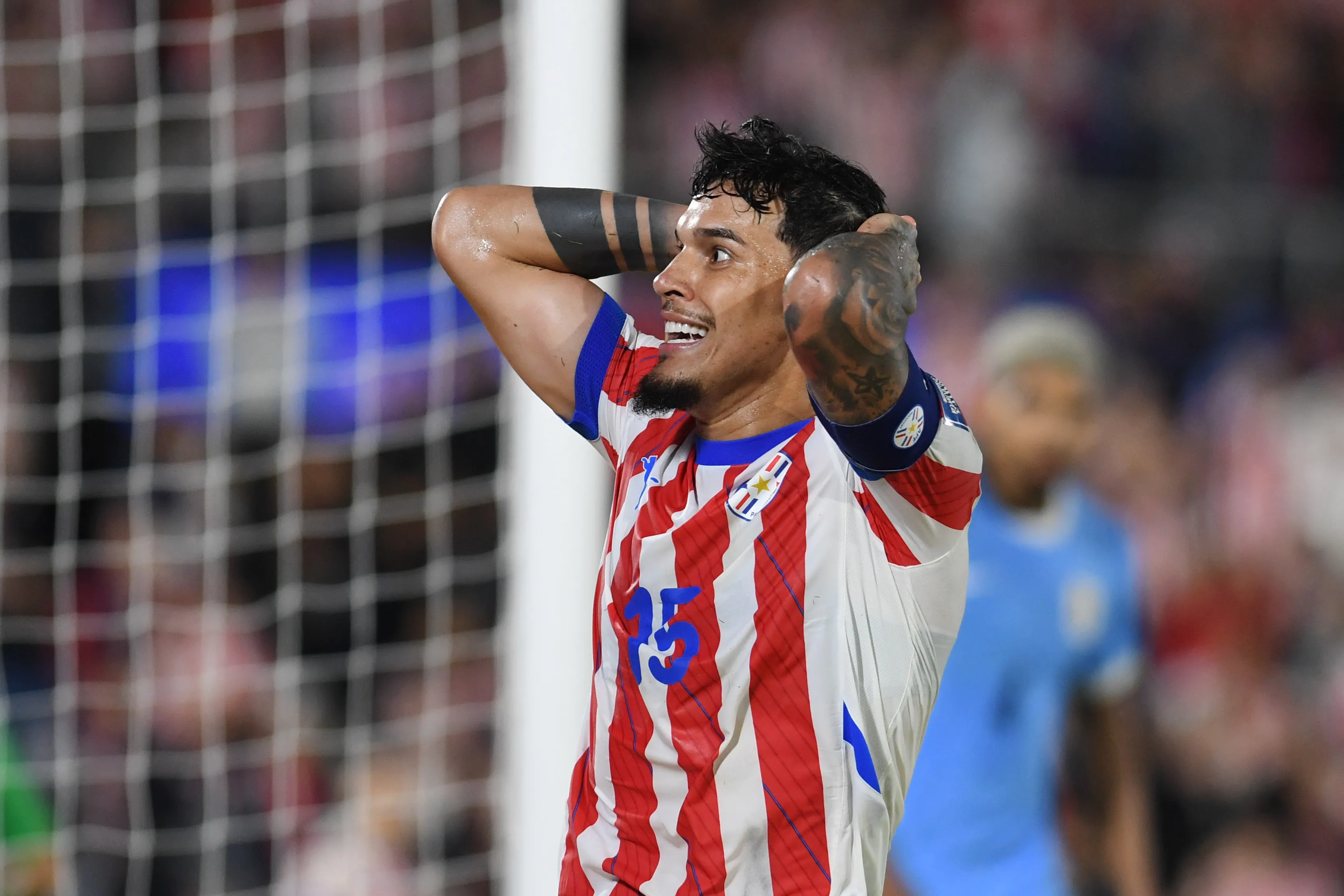 Gustavo Gómez em atividade pelo Paraguai. (Photo by Christian Alvarenga/Getty Images)