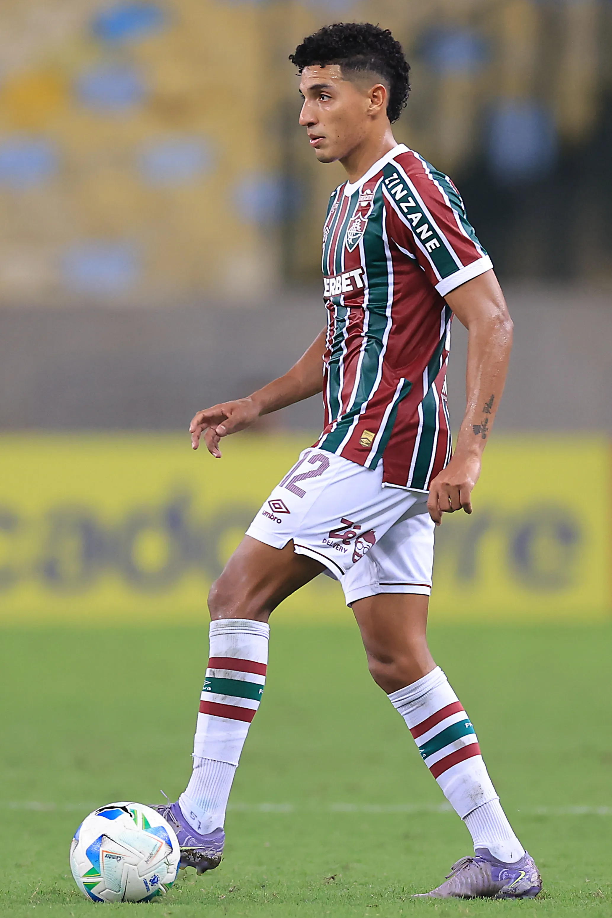 RIO DE JANEIRO, BRAZIL – MAY 29: Gabriel Fuentes of Fluminense controls the ball during the Copa CONMEBOL Sudamericana 2025 Group F match between Fluminense and Once Caldas at Maracana Stadium on May 29, 2025 in Rio de Janeiro, Brazil.  (Photo by Buda Mendes/Getty Images)