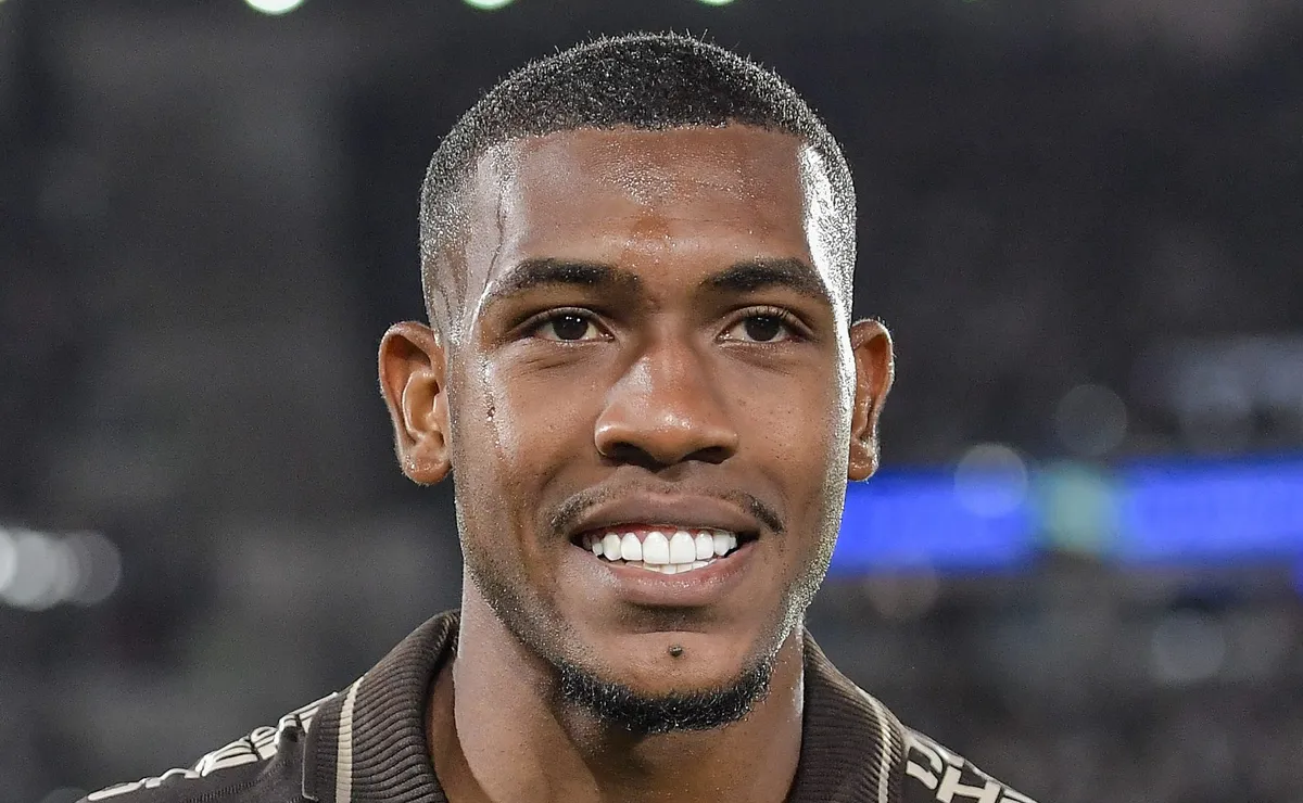 Rayanon Rayan recebe proposta do Barcelona: Vasco se encanta com vantagens