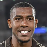 Rayan pode ficar no Vasco até o meio de 2026 caso aceite a proposta do Barcelona; entenda