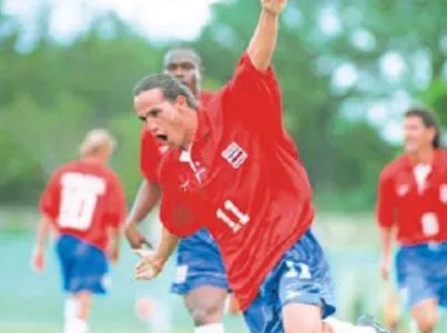 Farlen Ilama brilló en los ’90 (Facebook).