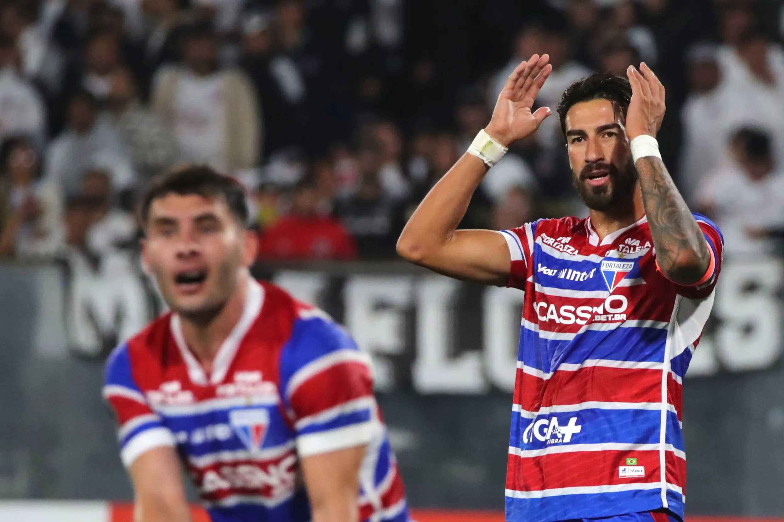 Juan Martín Lucero puede volver a Colo Colo. Foto: Jonnathan Oyarzun/Photosport