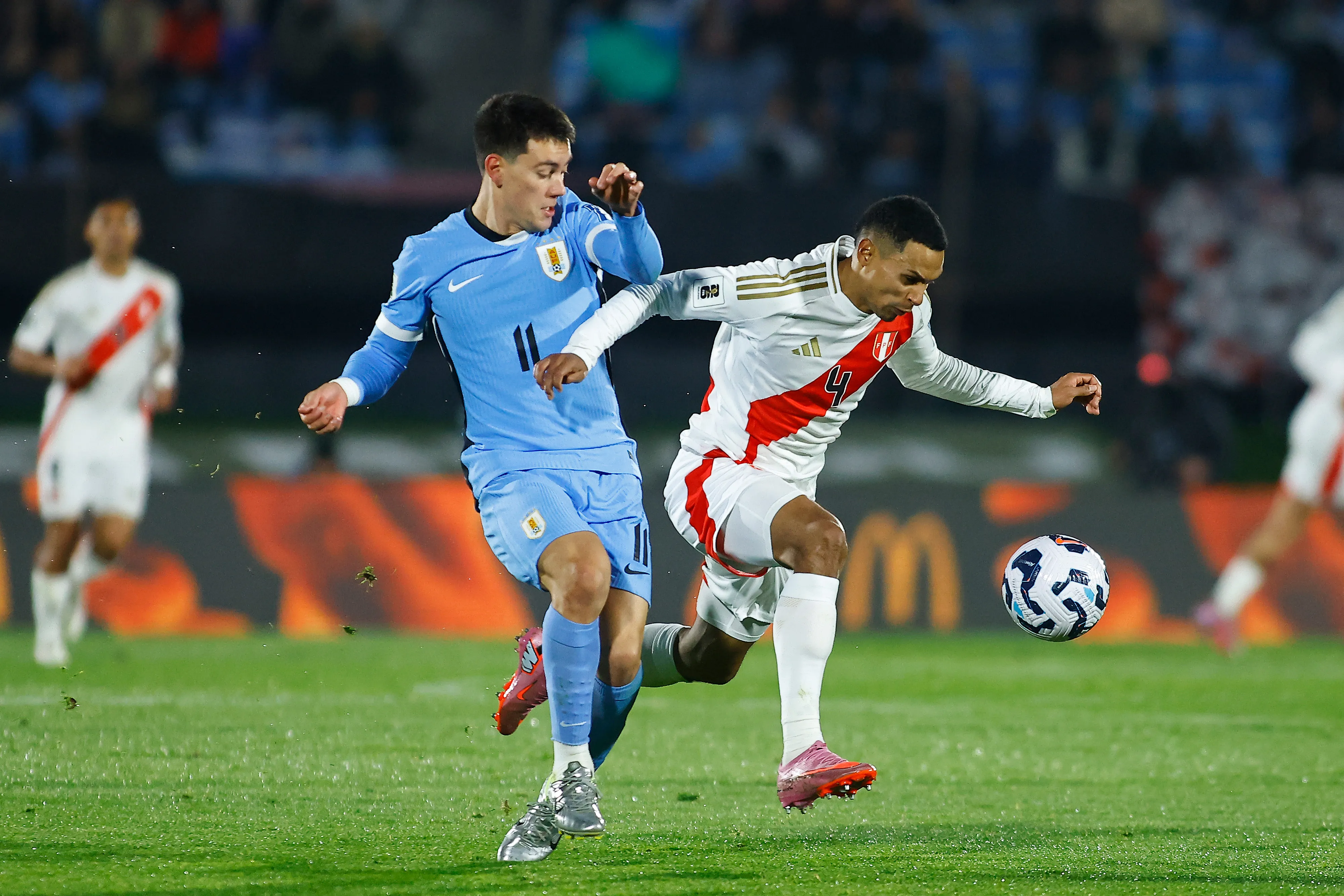 Marcos López es fijo en la selección peruana. (Photo by Ernesto Ryan/Getty Images)