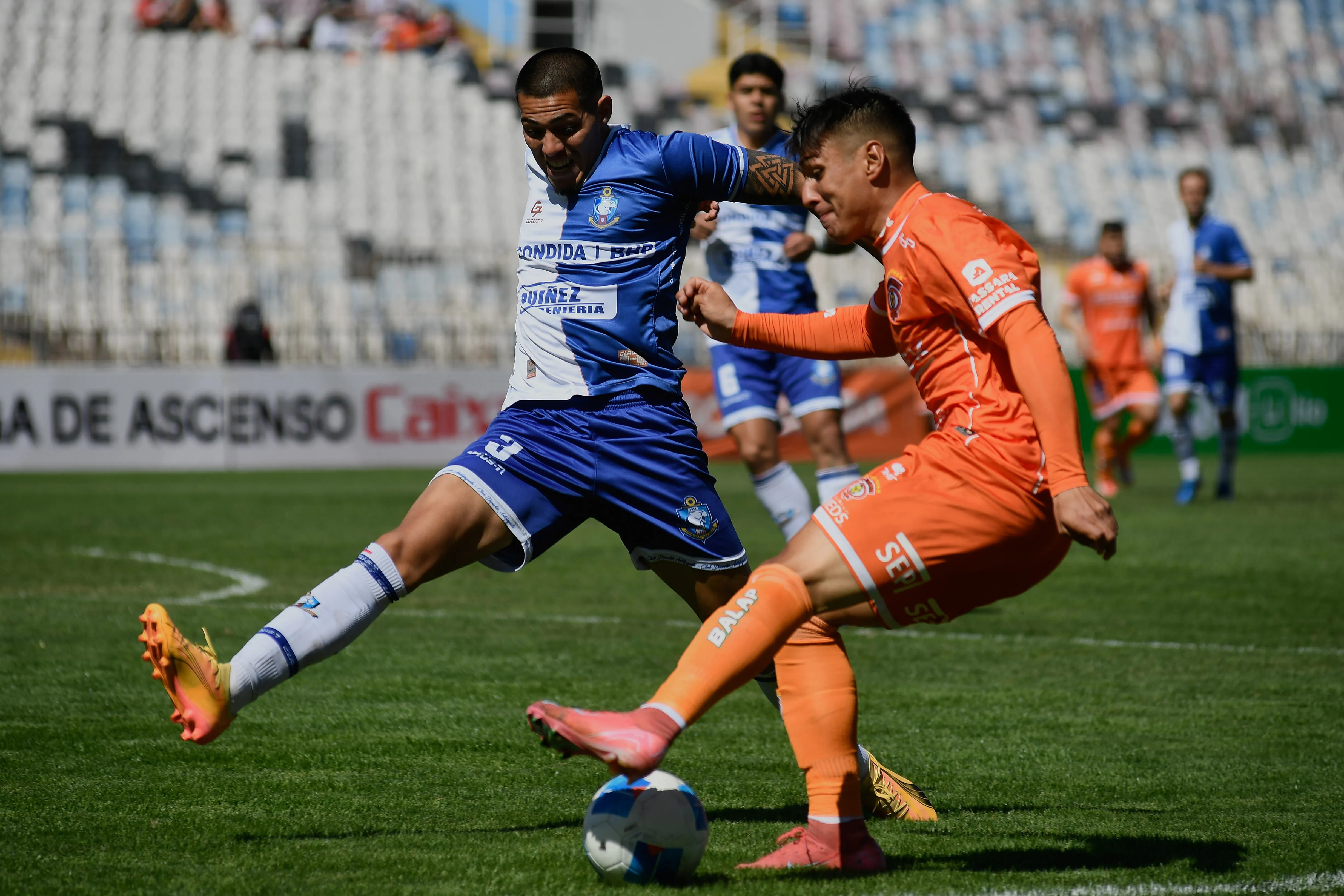 Antofagasta y Cobreloa esperan subir en la liguilla de Primera B