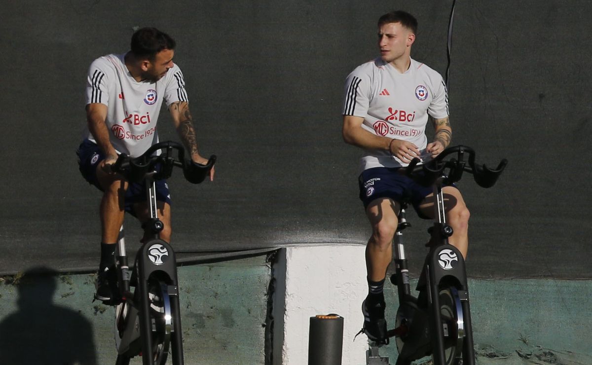 Racing sale al camino del primer refuerzo que busca Colo Colo: Bruno Barticciotto