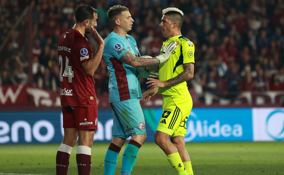 Grupo de cumbia sacó tema para U de Chile pero tocarán para Lanús en la final de la Copa Sudamericana
