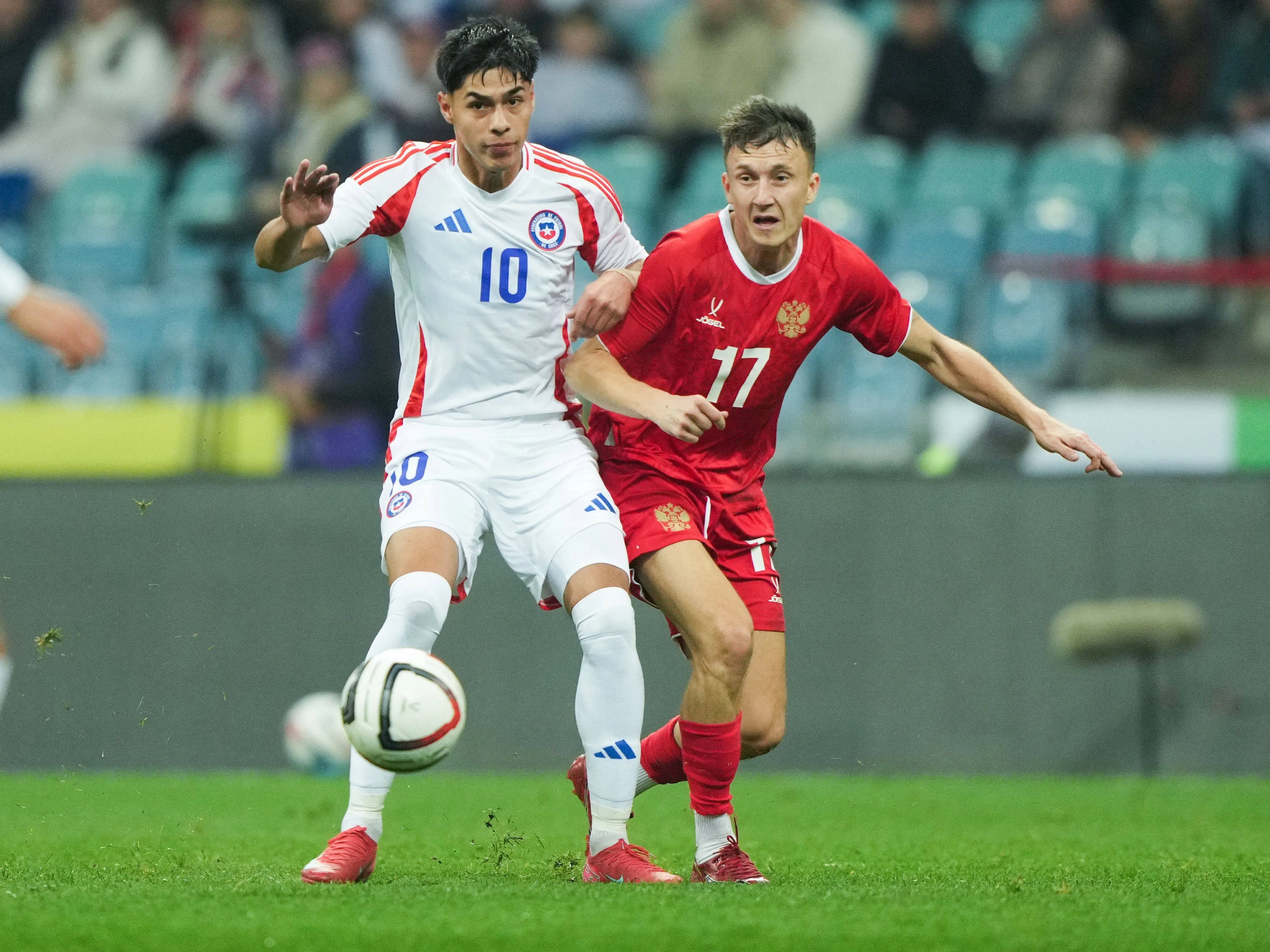 Chile derrotó a Rusia y va nuevamente contra Perú.