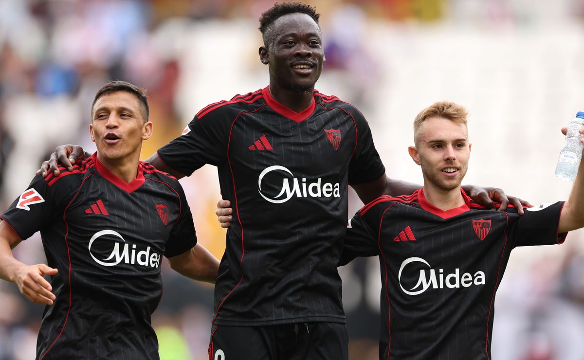 Socio de Alexis Sánchez en el Sevilla cuenta cómo dio vuelta la película: “Estaba casi afuera”